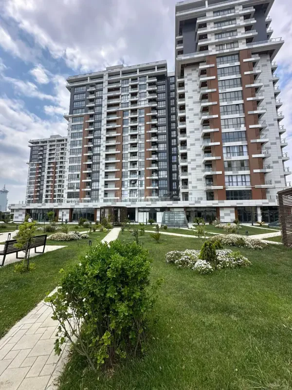 Satılır 2 otaqlı mənzil 59 m²