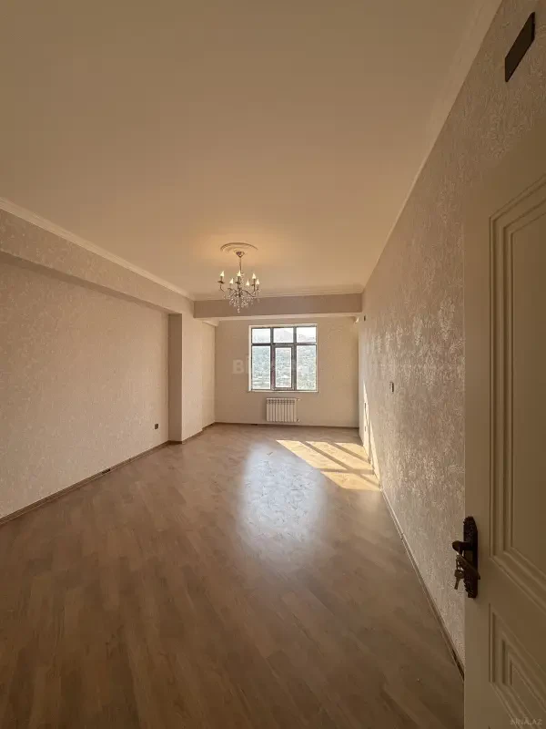 Kirayə verilir 3 otaqlı mənzil 125 m²