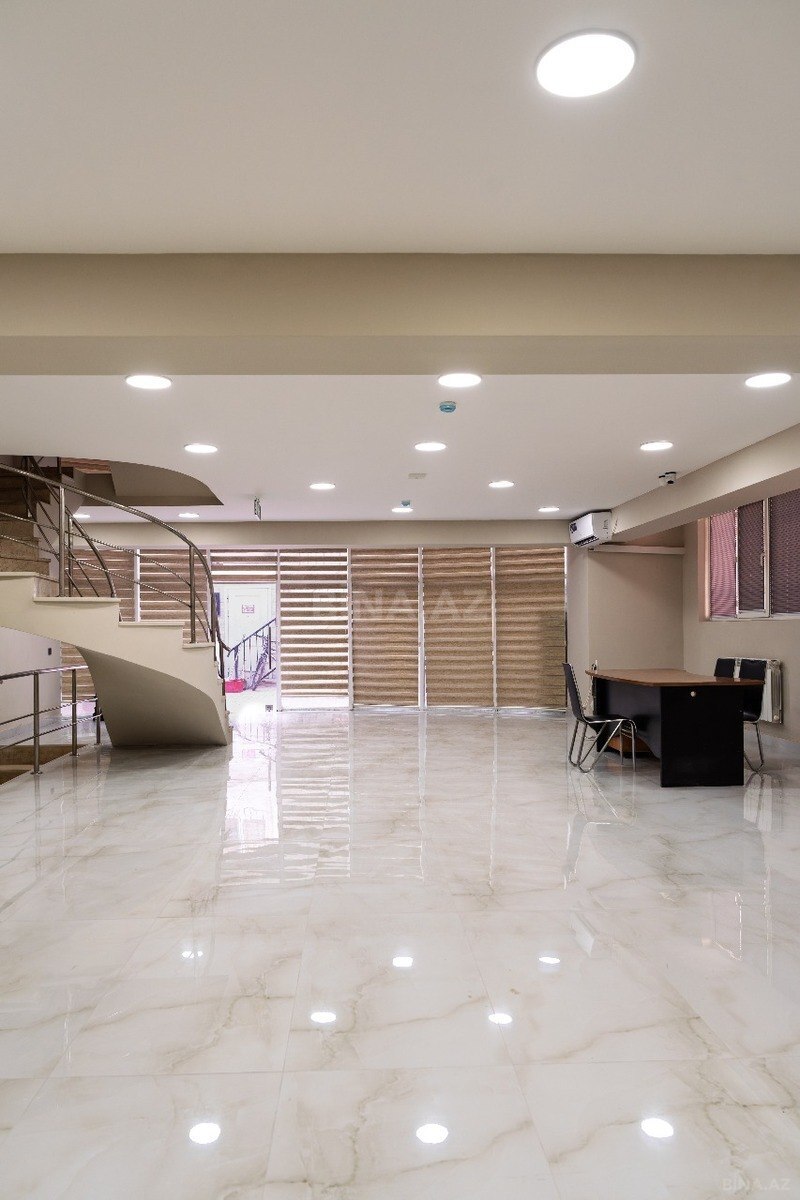 Kirayə verilir 6 otaqlı ofis 300 m²