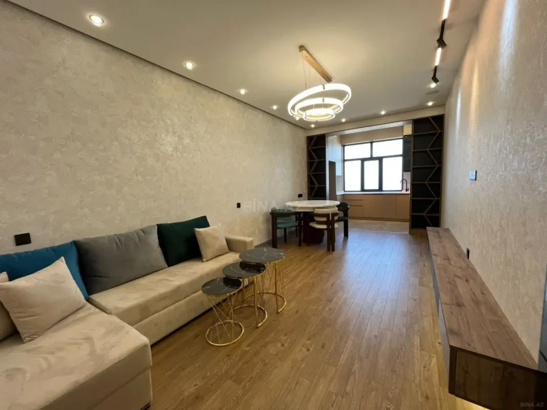 Satılır 2 otaqlı mənzil 77 m²