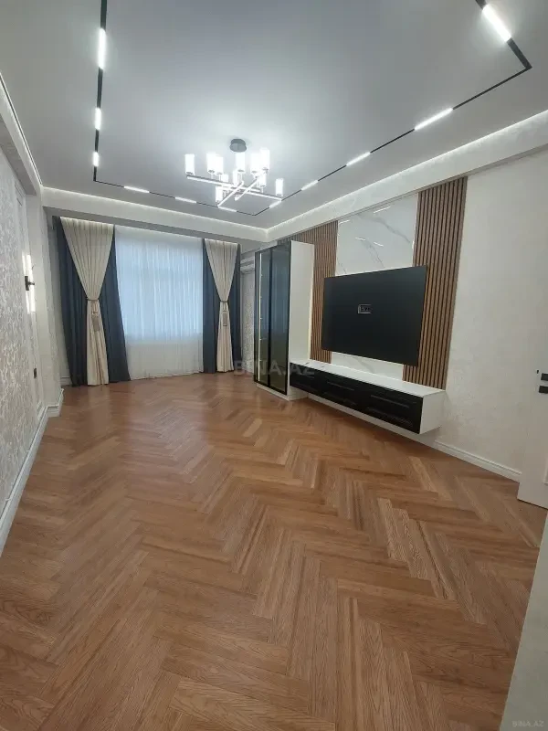 Satılır 3 otaqlı mənzil 95 m²