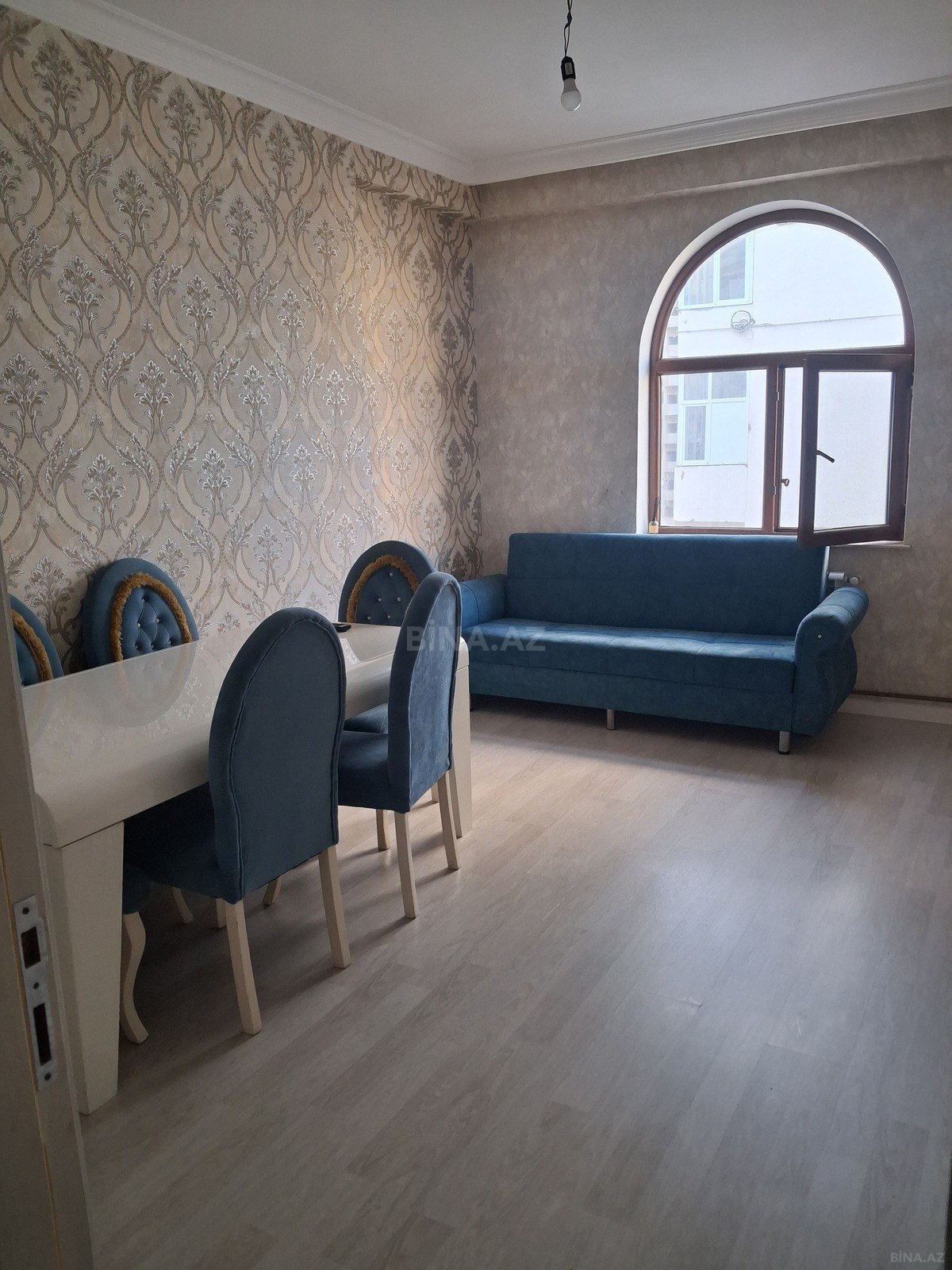 Kirayə verilir 2 otaqlı mənzil 50 m²