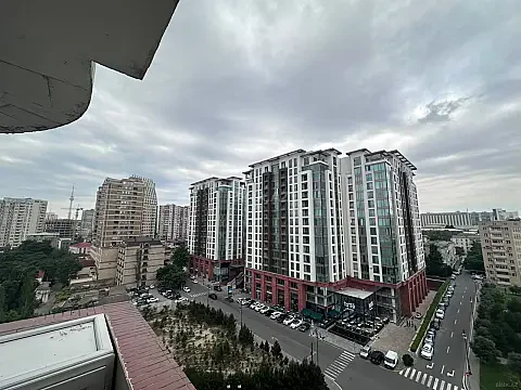 Satılır 3 otaqlı mənzil 120 m² — Bakı 3 otaq 120.00 m²