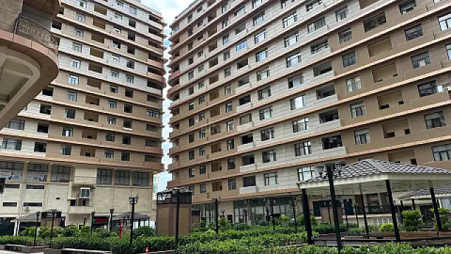 Satılır 5 otaqlı mənzil 300 m² — Bakı 5 otaq 300.00 m²
