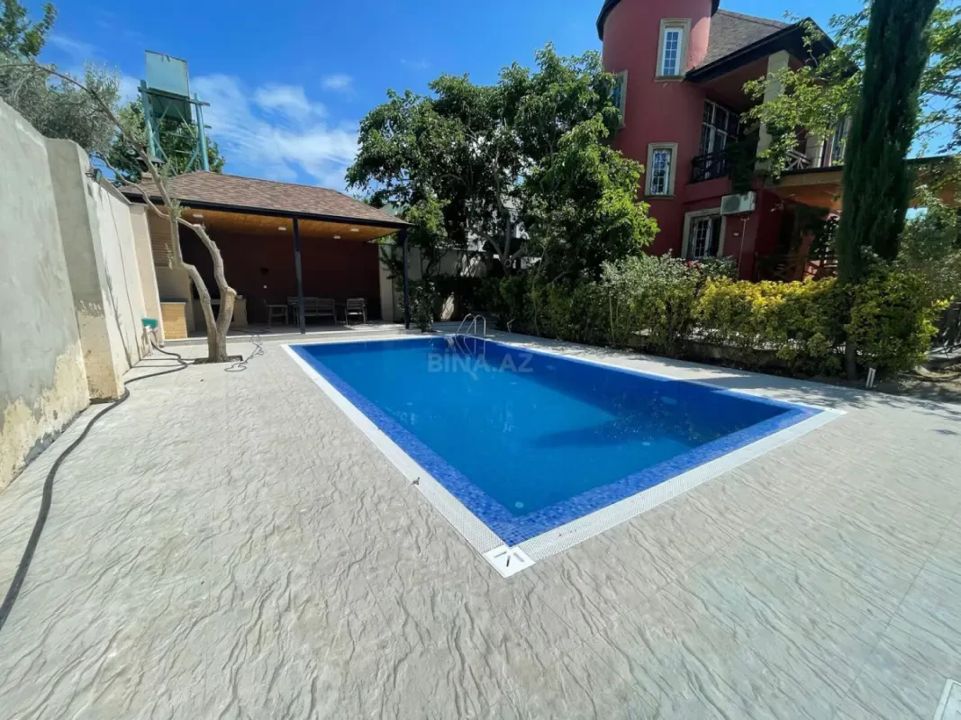 Kirayə verilir 5 otaqlı həyət evi 300 m²