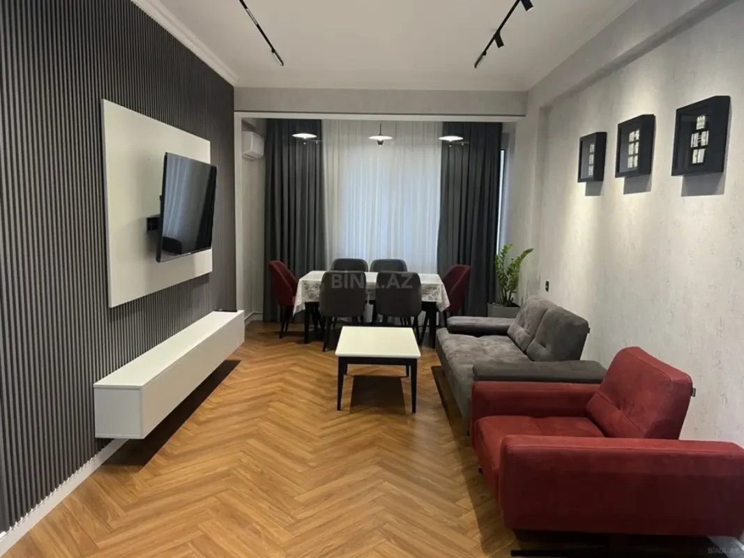 Kirayə verilir 2 otaqlı mənzil 70 m²