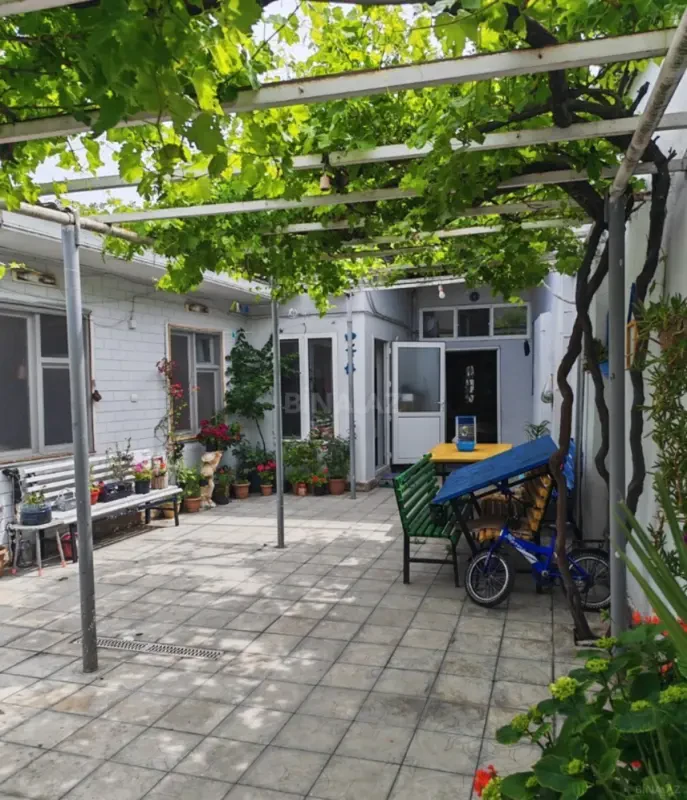Satılır 4 otaqlı həyət evi 150 m²