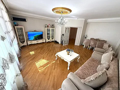 Satılır 4 otaqlı mənzil 140 m² — Bakı, İnşaatçılar 4 otaq 140.00 m²
