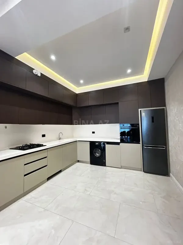 Kirayə verilir 3 otaqlı mənzil 120 m²
