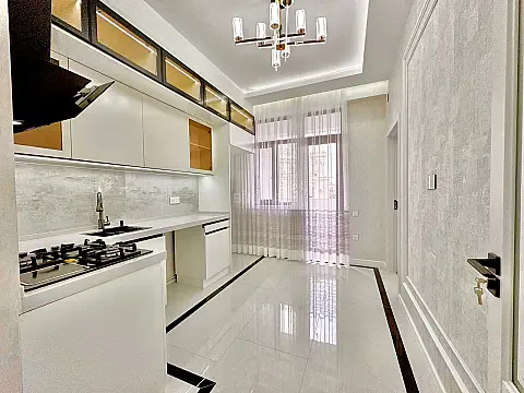 Satılır 3 otaqlı mənzil 90 m² — Bakı 3 otaq 90.00 m²
