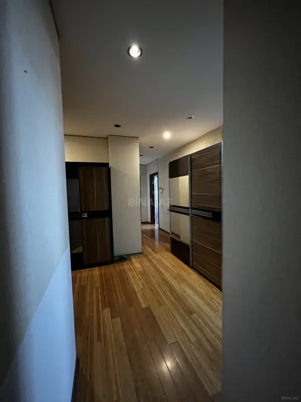 Satılır 3 otaqlı mənzil 79.5 m²