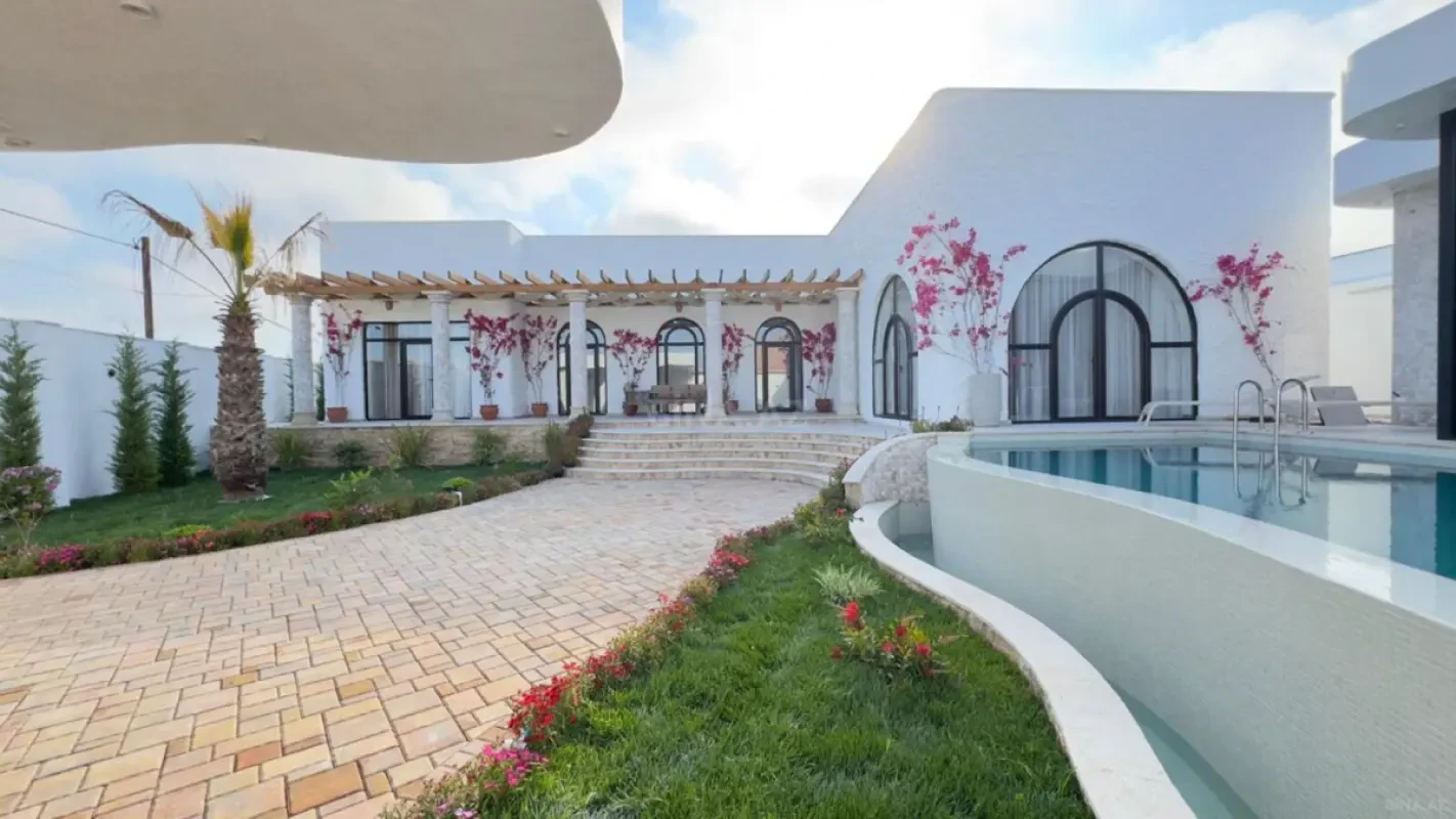 Satılır 4 otaqlı həyət evi 200 m²