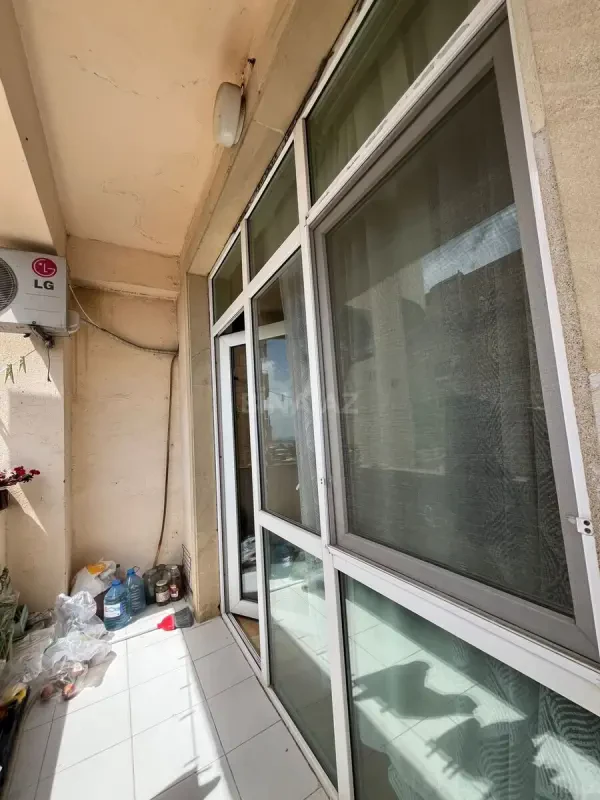 Satılır 2 otaqlı mənzil 72 m²
