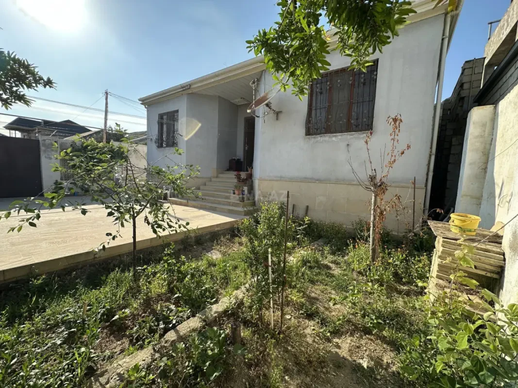 Satılır 4 otaqlı həyət evi 104 m²