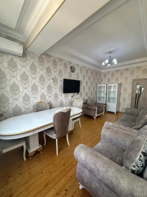 Kirayə verilir 3 otaqlı mənzil 85 m²