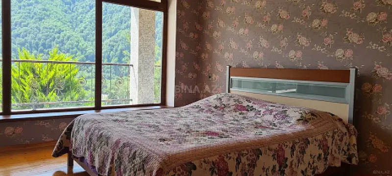 Satılır 5 otaqlı həyət evi 300 m² — İsmayıllı 5 otaq 300.00 m²