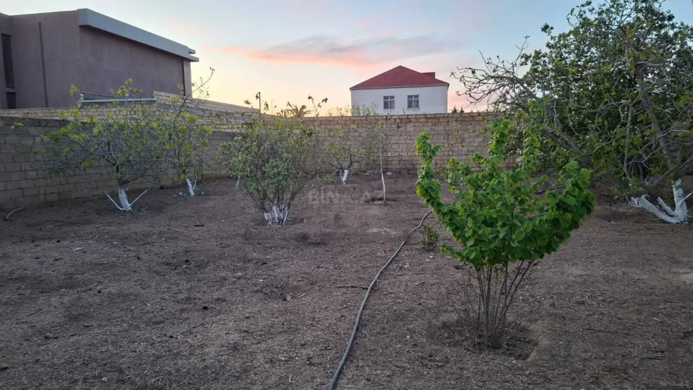 Satılır həyət evi 360 m²