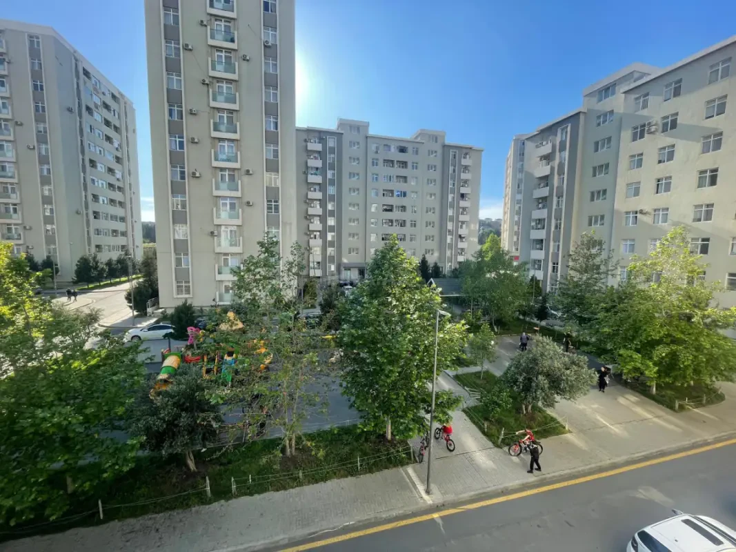 Kirayə verilir 2 otaqlı mənzil 65 m²