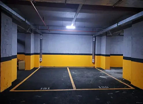 Kirayə verilir qaraj 42 m² — Bakı, Bakıxanov 42.00 m²
