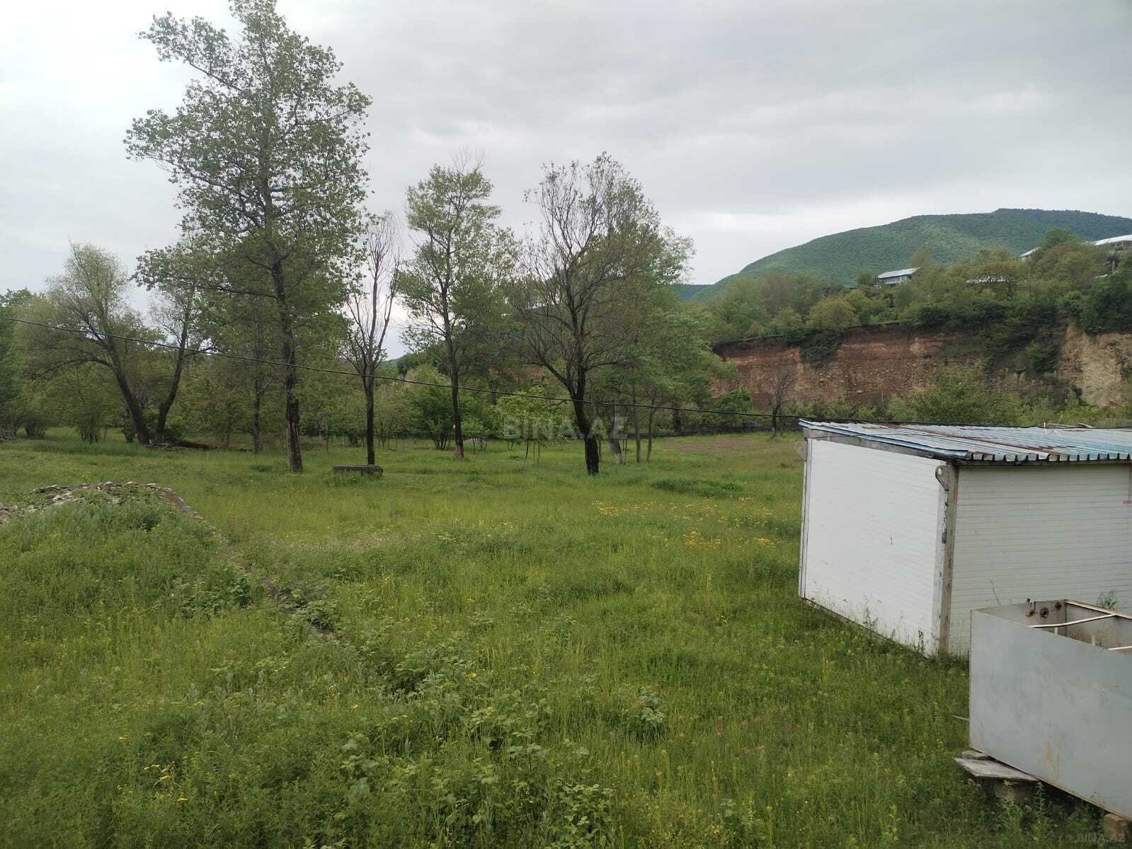 Satılır torpaq sahəsi 100 m²