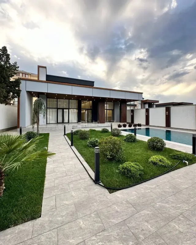Kirayə verilir 5 otaqlı həyət evi 290 m²