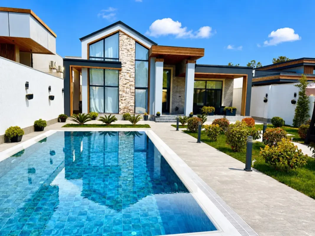 Kirayə verilir 5 otaqlı həyət evi 350 m²