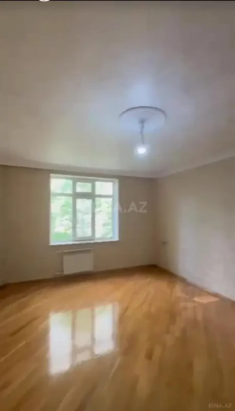 Satılır 4 otaqlı həyət evi 140 m²