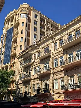 Satılır 3 otaqlı mənzil 160 m² — Bakı, Sahil qəs. 3 otaq 160.00 m²