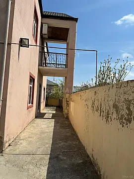 Satılır 6 otaqlı həyət evi 300 m² — Bakı, Badamdar 6 otaq 300.00 m²
