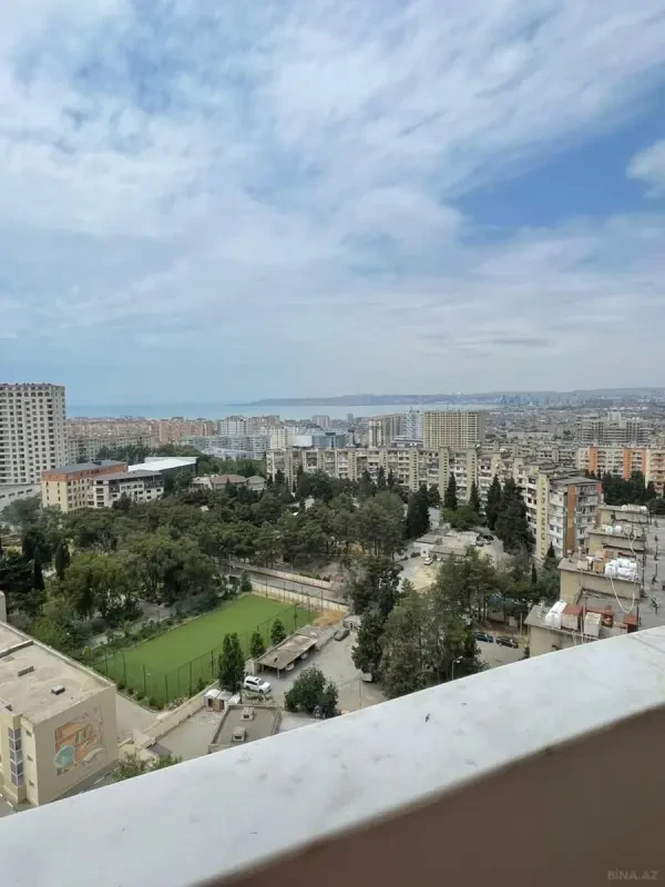 Satılır 3 otaqlı mənzil 150 m²