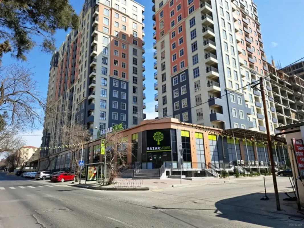 Satılır 2 otaqlı mənzil 77 m²