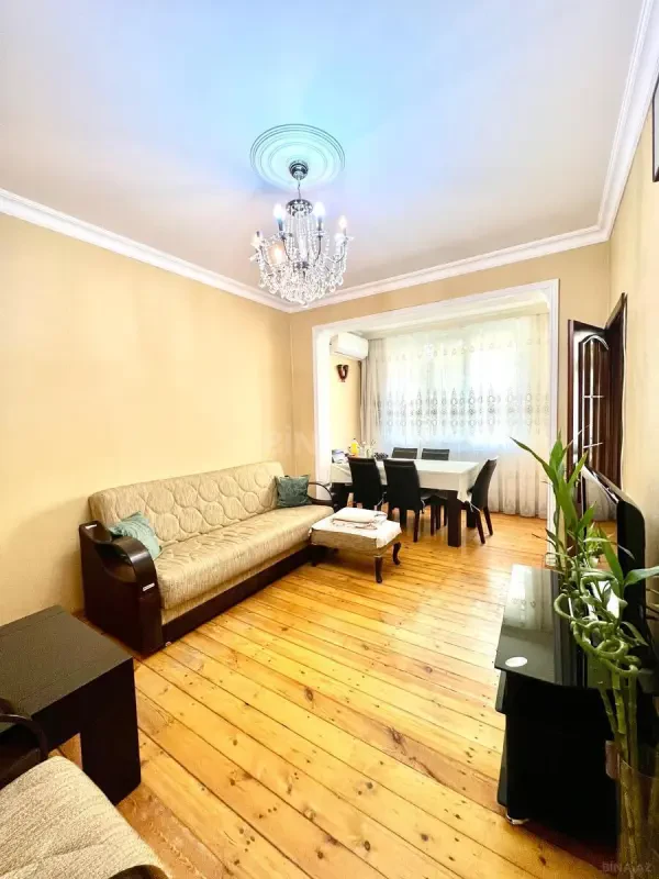 Satılır 3 otaqlı mənzil 75 m²