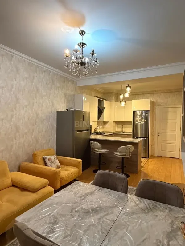 Satılır 4 otaqlı mənzil 103 m²