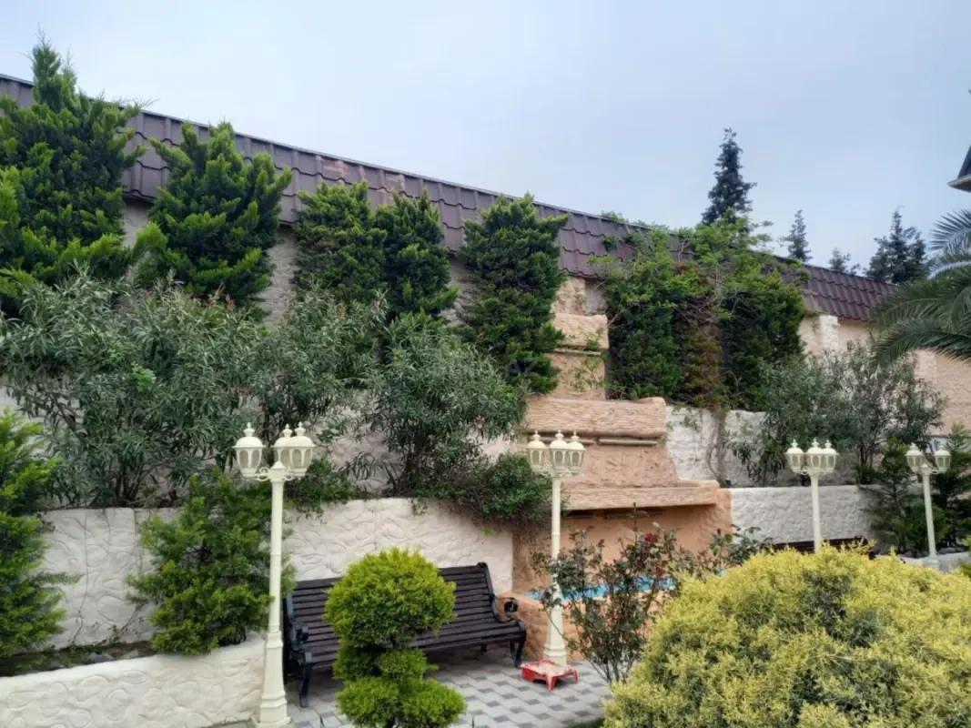 Kirayə verilir 7 otaqlı həyət evi 200 m²