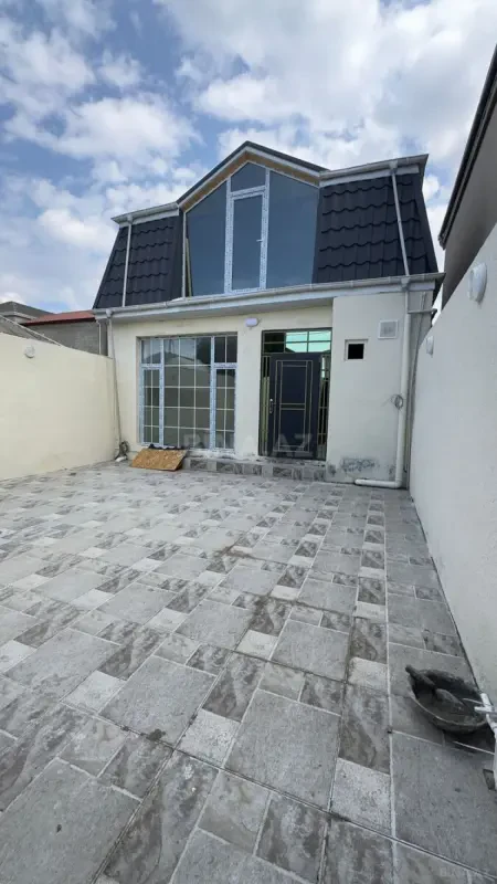 Satılır 5 otaqlı həyət evi 145 m²