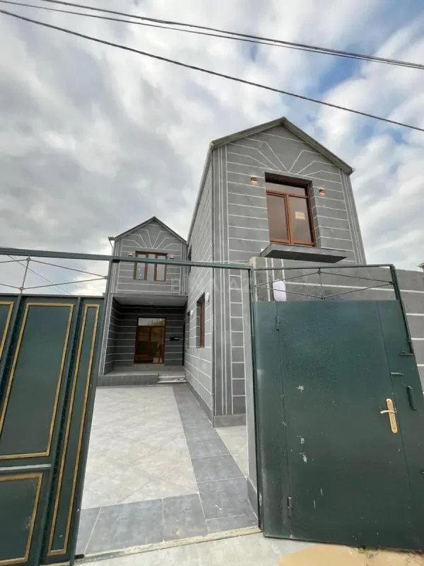 Satılır 4 otaqlı həyət evi 112 m²