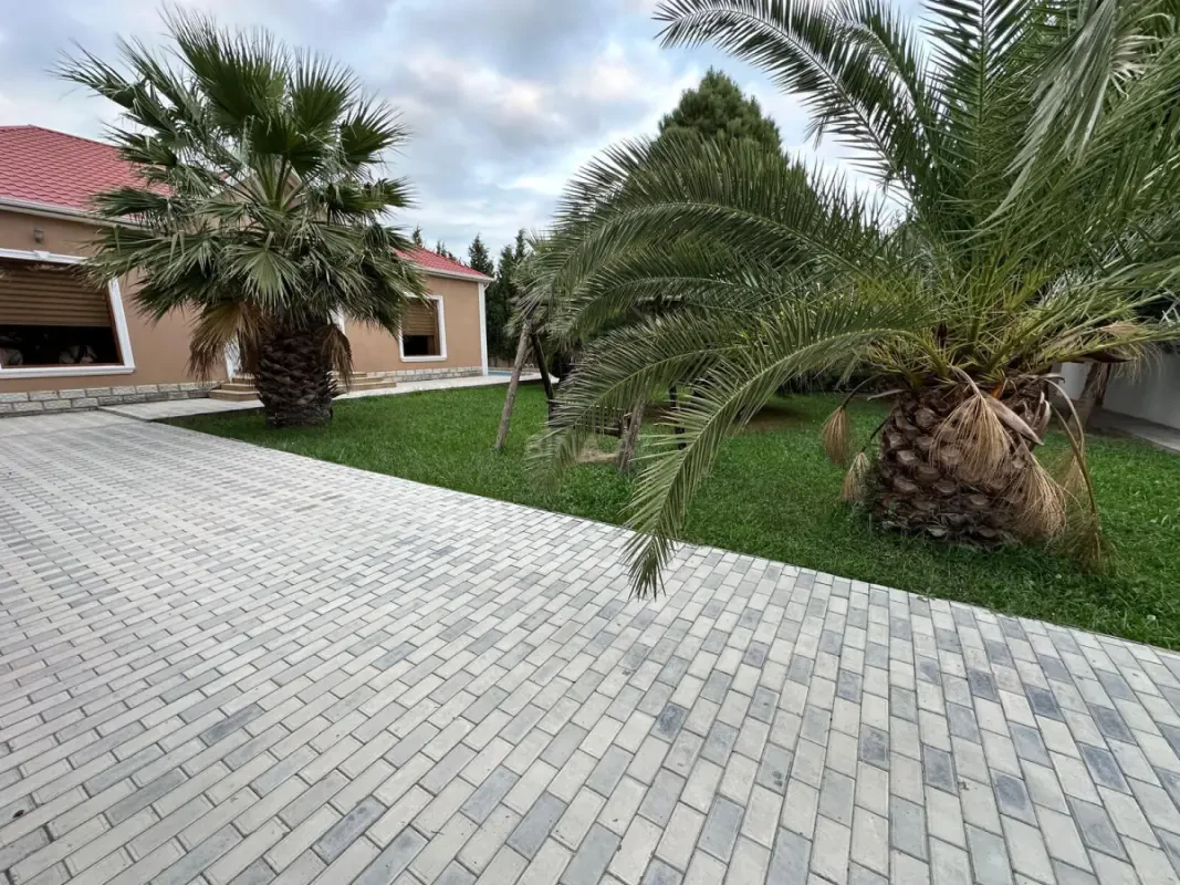 Kirayə verilir 4 otaqlı həyət evi 200 m²