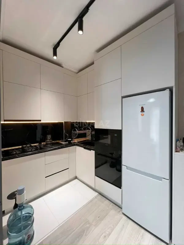 Satılır 2 otaqlı mənzil 56 m²