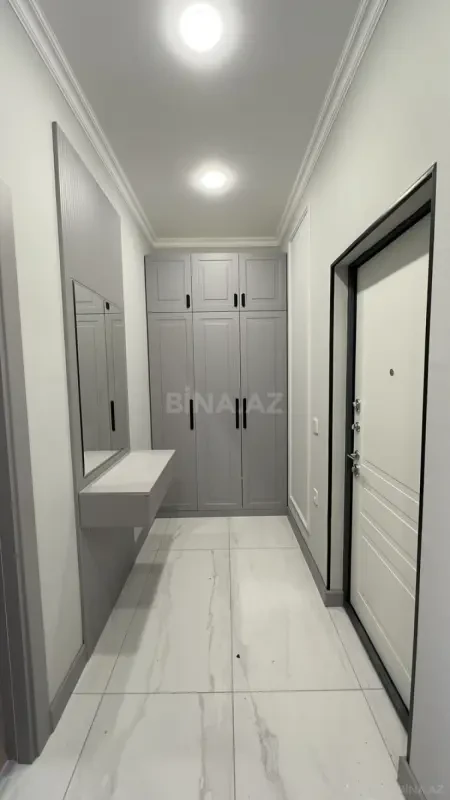 Satılır 2 otaqlı mənzil 68 m²
