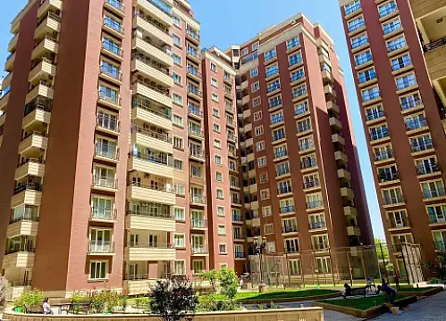 Satılır 3 otaqlı mənzil 140 m² — Bakı 3 otaq 140.00 m²