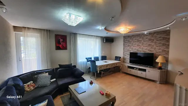 Satılır 3 otaqlı mənzil 100 m² — Bakı 3 otaq 100.00 m²