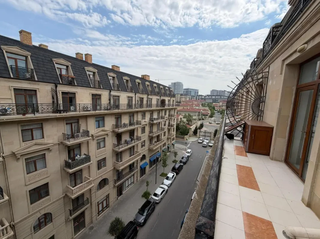 Kirayə verilir 3 otaqlı mənzil 105 m²