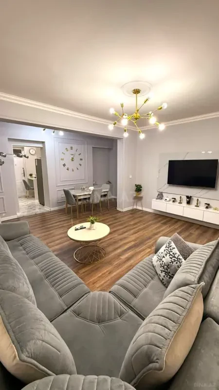 Satılır 4 otaqlı mənzil 100 m²