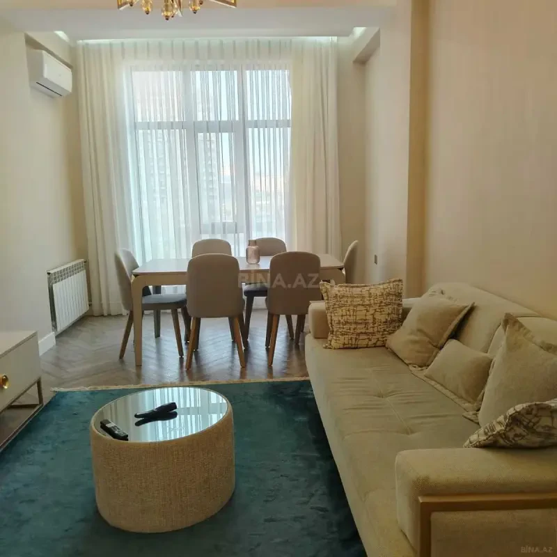 Kirayə verilir 2 otaqlı mənzil 74 m²