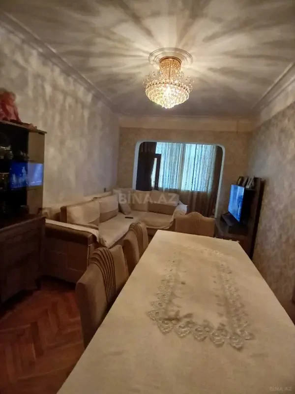 Satılır 4 otaqlı mənzil 100 m²