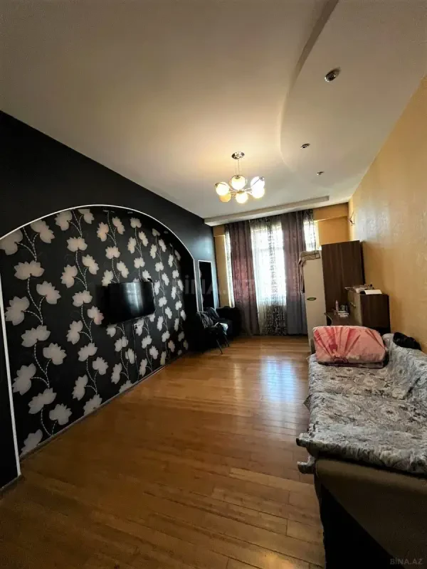 Satılır 3 otaqlı mənzil 79.5 m²