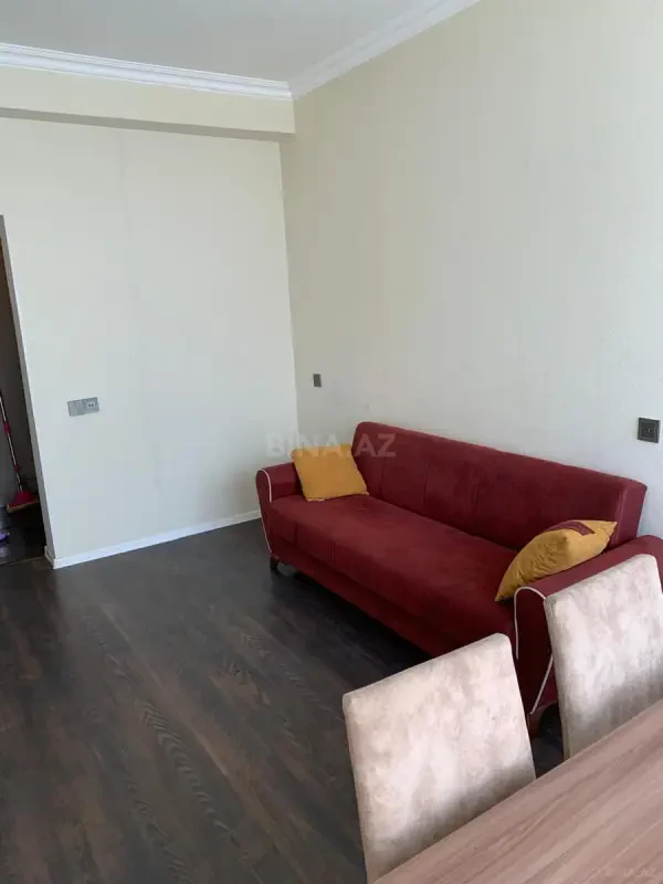 Kirayə verilir 2 otaqlı mənzil 50 m²