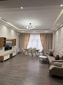 Kirayə verilir 2 otaqlı mənzil 95 m² — Bakı 2 otaq 95.00 m²