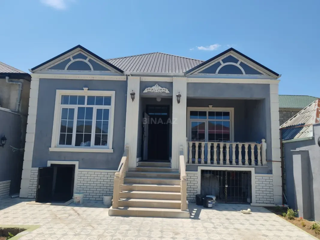 Satılır 4 otaqlı həyət evi 130 m²