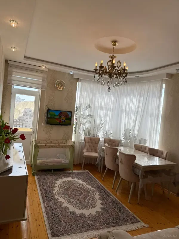 Satılır 3 otaqlı mənzil 95 m²